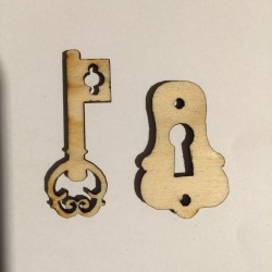 Chiave e serratura in legno